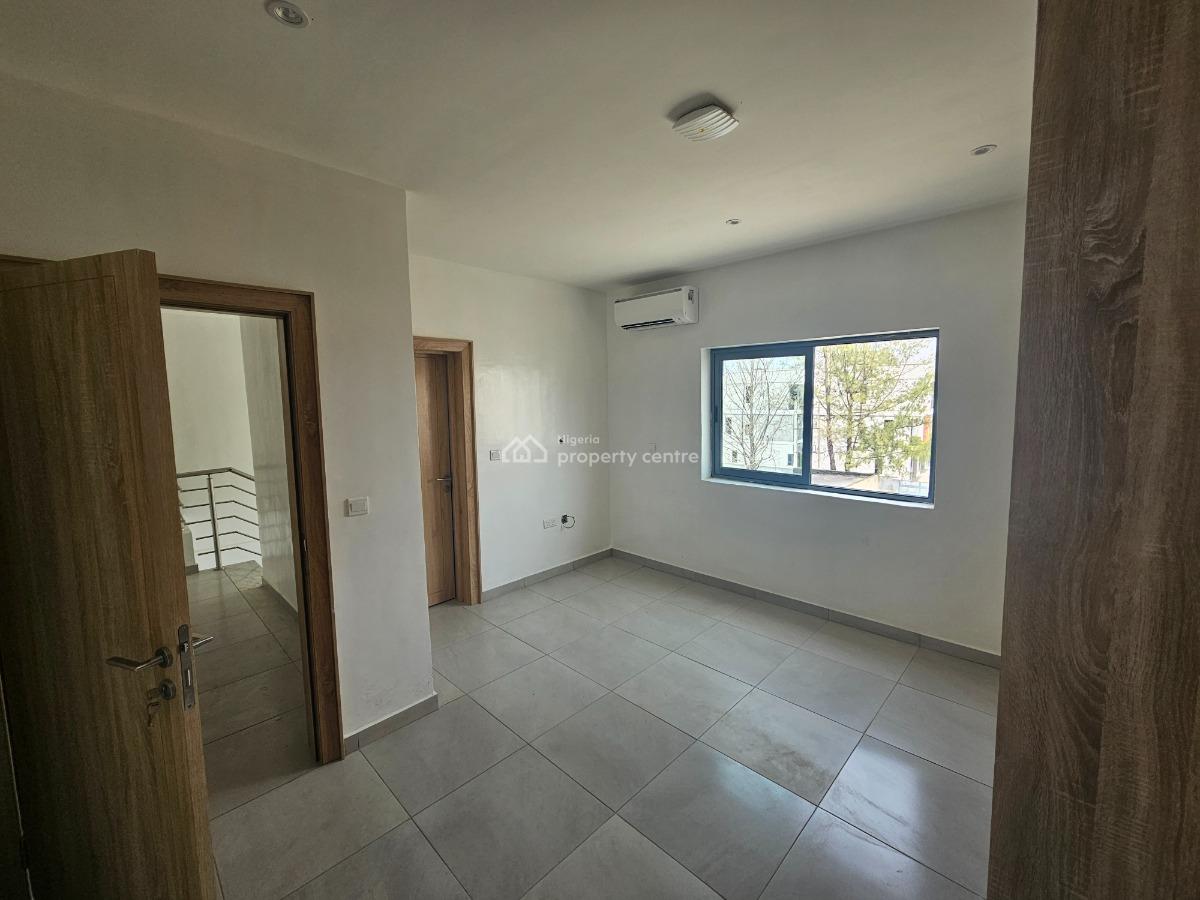 Luxury 4-bedroom Terraces, Beach Resort Estate, Osapa, Lekki, Lagos, Terraced Duplex for Rent