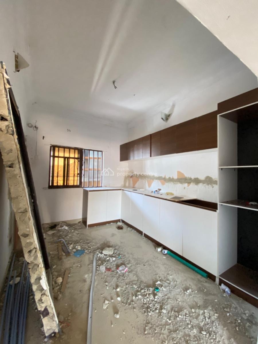 Spacious Mini Flat (room & Parlour Apartment) Upstairs, Osapa London, Osapa, Lekki, Lagos, Mini Flat (room and Parlour) for Rent