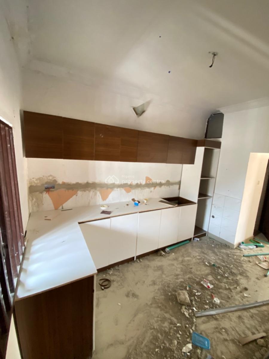 Spacious Mini Flat (room & Parlour Apartment) Upstairs, Osapa London, Osapa, Lekki, Lagos, Mini Flat (room and Parlour) for Rent