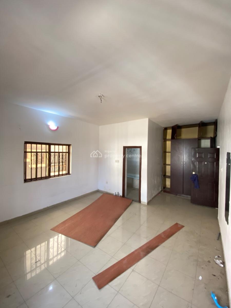 Spacious Mini Flat (room & Parlour Apartment) Upstairs, Osapa London, Osapa, Lekki, Lagos, Mini Flat (room and Parlour) for Rent