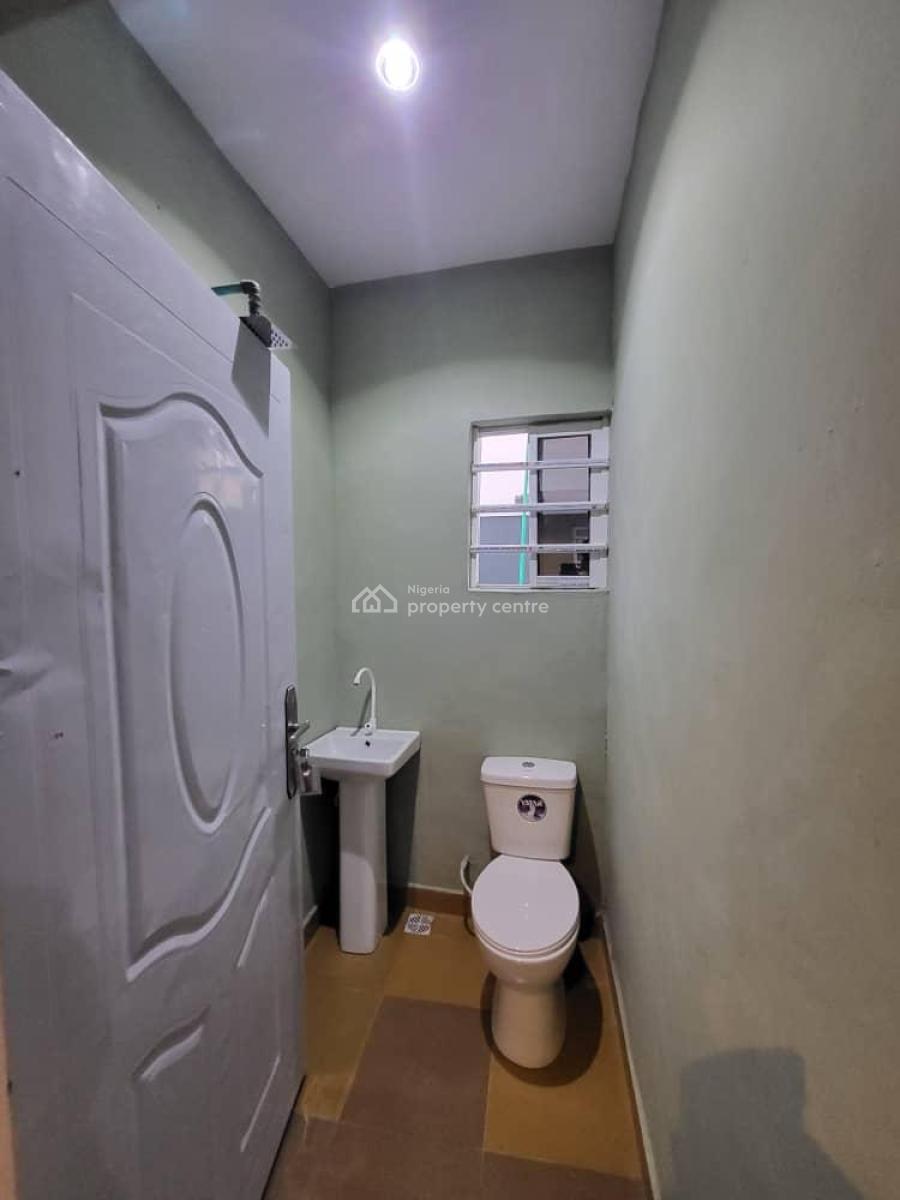 Newly Built 3-bedroom Bungalow + Room Bq & Security Post, Success Estate, Akuru, Elebu, Off Akala Expressway, Oluyole Extension, Ibadan, Oyo, Detached Bungalow for Sale