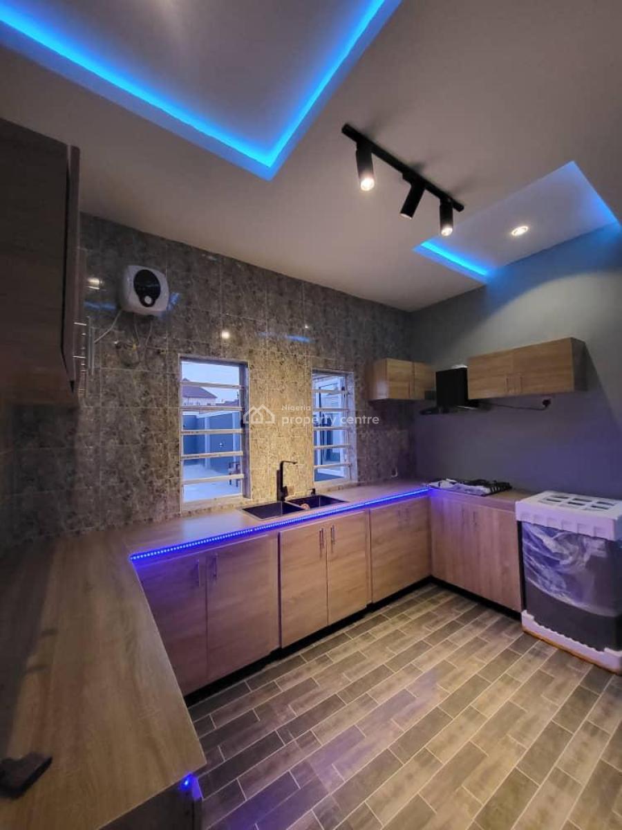 Newly Built 3-bedroom Bungalow + Room Bq & Security Post, Success Estate, Akuru, Elebu, Off Akala Expressway, Oluyole Extension, Ibadan, Oyo, Detached Bungalow for Sale