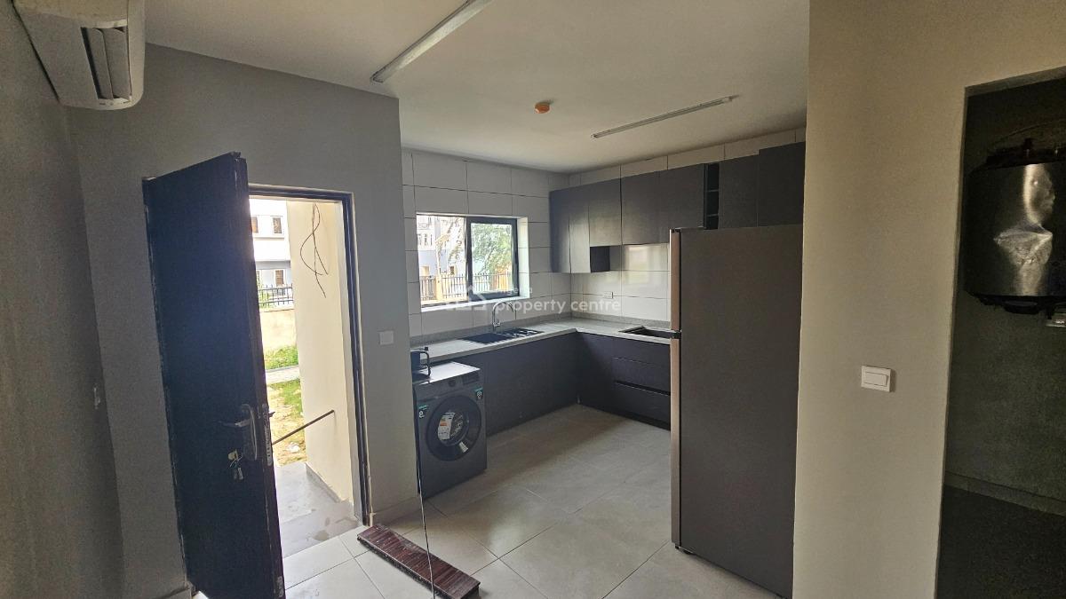 4-bedroom Semi-detached House, Beach Resort Estate, Osapa, Lekki, Lagos, Semi-detached Duplex for Rent