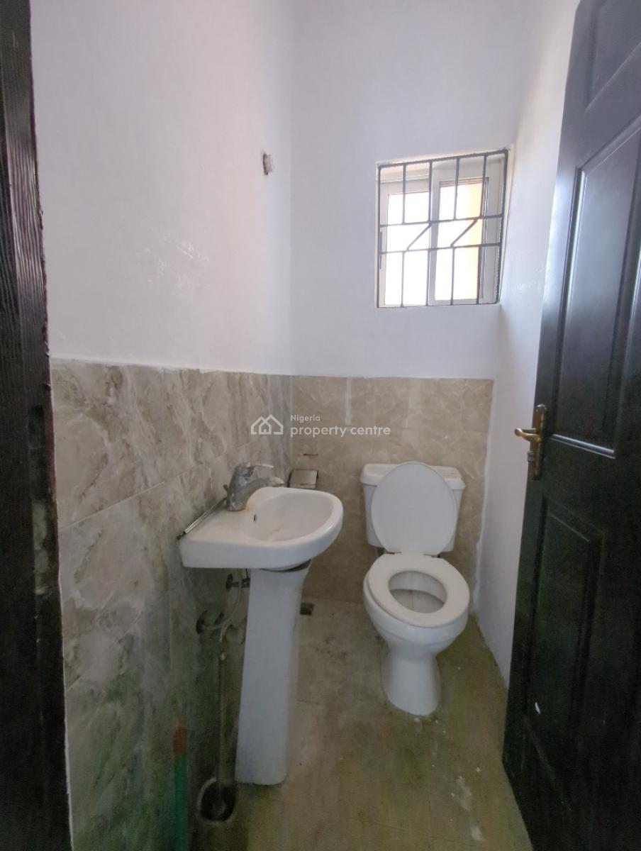 2 Bedrooms Apartment, Upstairs, Salem, Ikate, Lekki, Lagos, Flat / Apartment for Rent