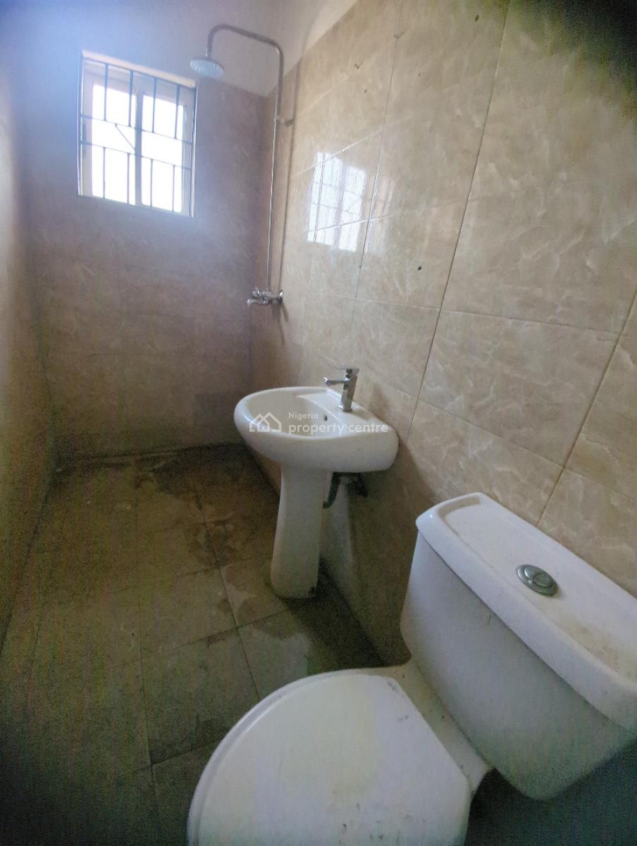 2 Bedrooms Apartment, Upstairs, Salem, Ikate, Lekki, Lagos, Flat / Apartment for Rent