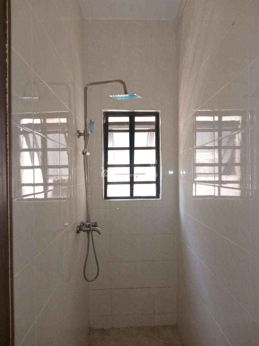 3bedroom Flat Upstairs, Sangotedo, Ajah, Lagos, Flat / Apartment for Rent