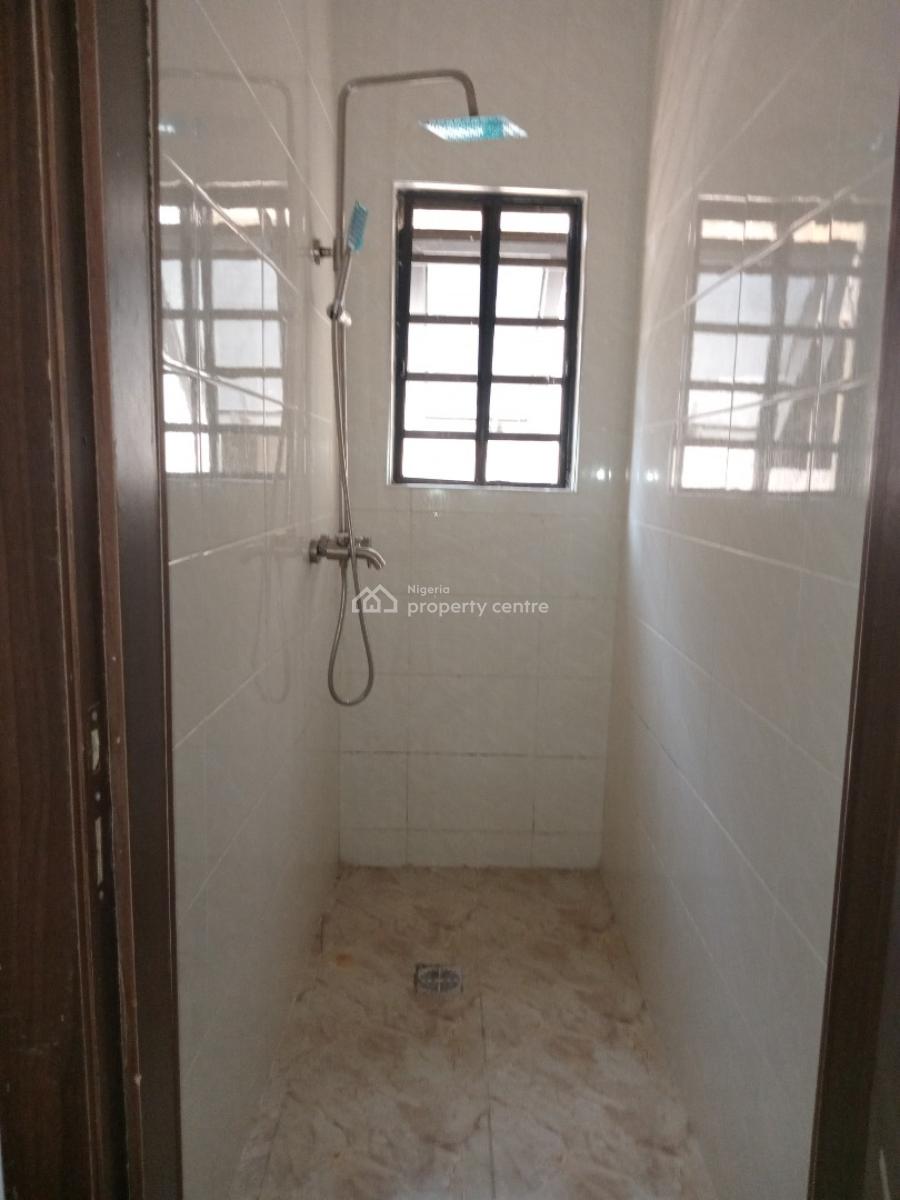3bedroom Flat Upstairs, Sangotedo, Ajah, Lagos, Flat / Apartment for Rent