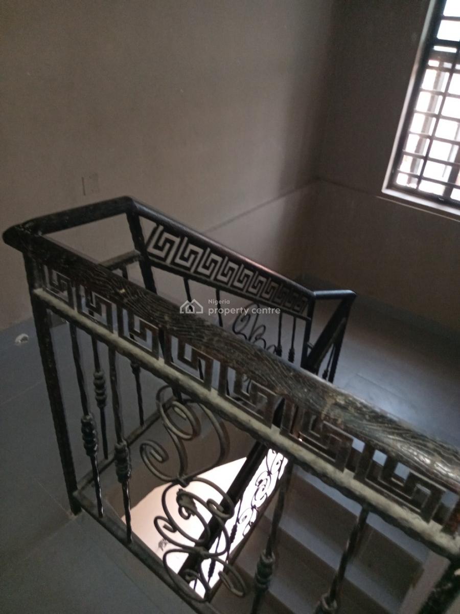 3bedroom Flat Upstairs, Sangotedo, Ajah, Lagos, Flat / Apartment for Rent