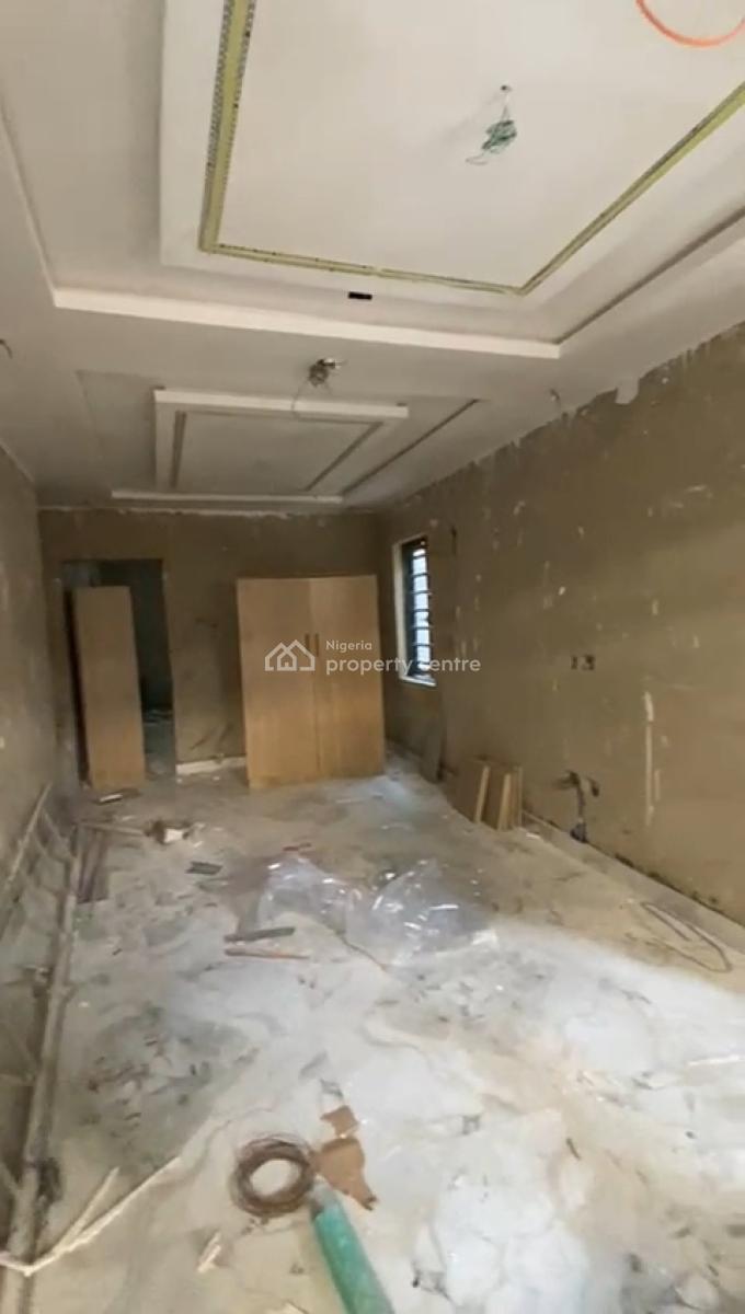 2 Bedroom Up Flat, Oworonshoki, Shomolu, Lagos, Flat / Apartment for Rent