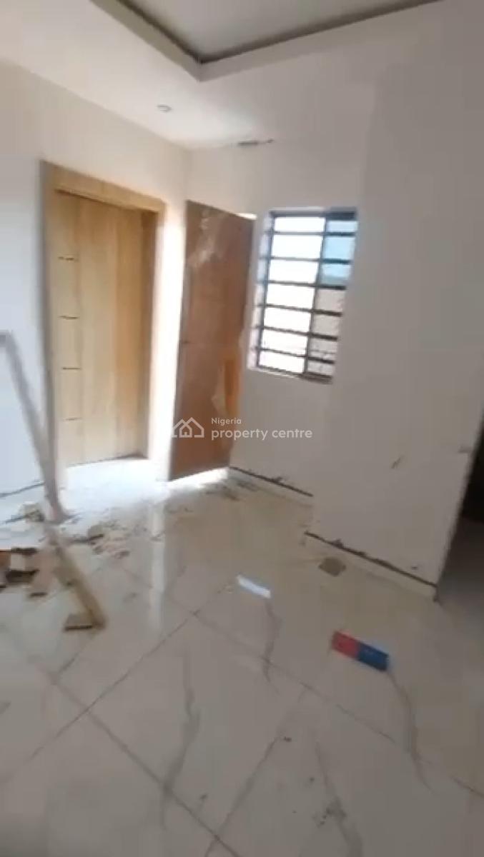 Miniflat, Pedro Road, Shomolu, Lagos, Flat / Apartment for Rent