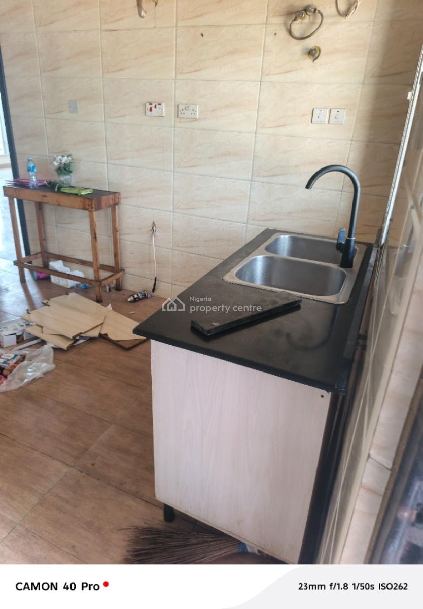 2 Bedroom Apartment for, White Sand Street, Lekki Phase 1, Lekki, Lagos, Flat / Apartment for Rent