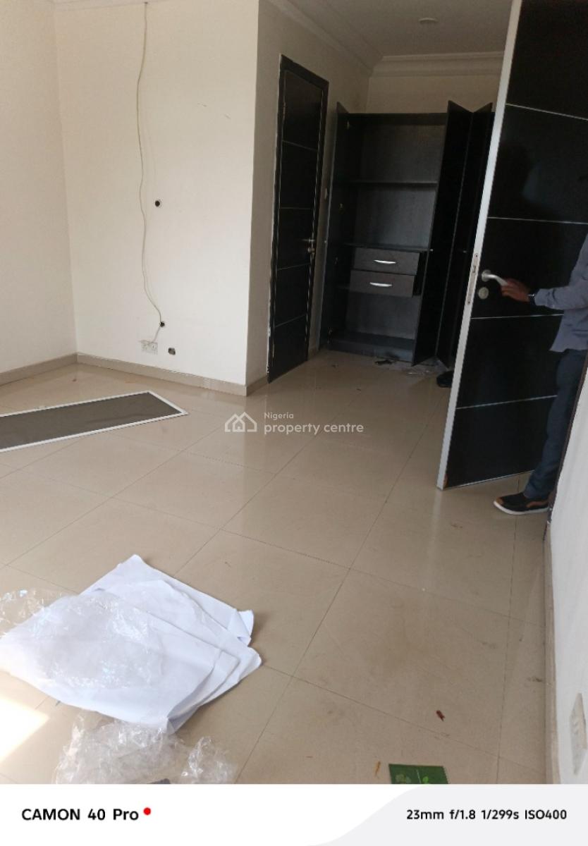 2 Bedroom Apartment for, White Sand Street, Lekki Phase 1, Lekki, Lagos, Flat / Apartment for Rent