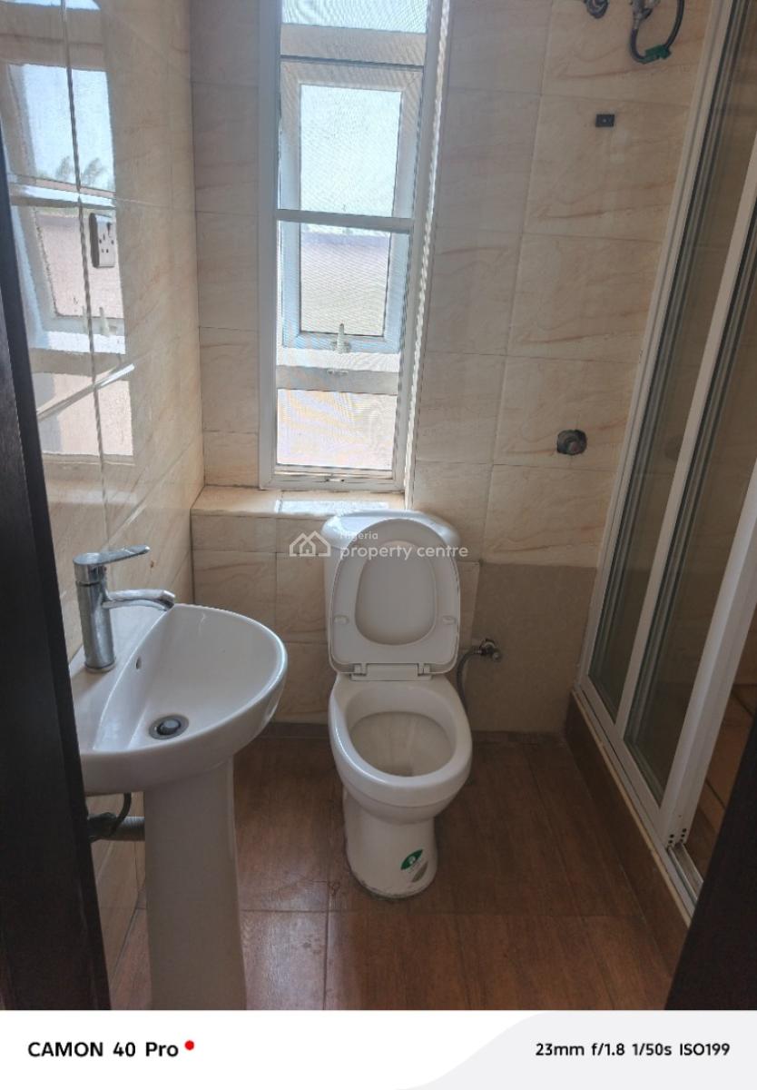 2 Bedroom Apartment for, White Sand Street, Lekki Phase 1, Lekki, Lagos, Flat / Apartment for Rent