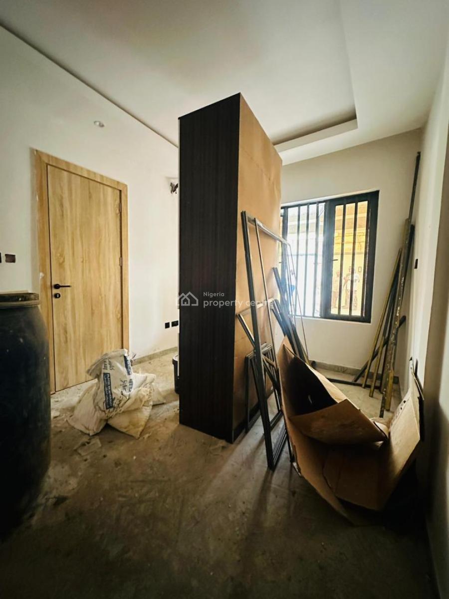 Eye Catchy 4 Bedroom Apartment, Gra Phase 2, Magodo, Lagos, Flat / Apartment for Sale