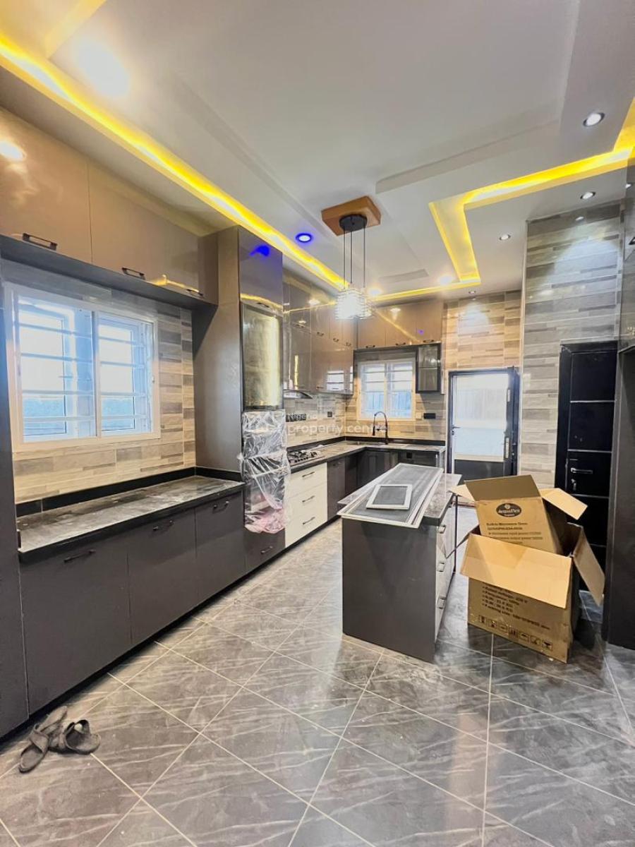 Enormous 5bedroom Duplex with a Bq, Osapa, Lekki, Lagos, Detached Duplex for Sale