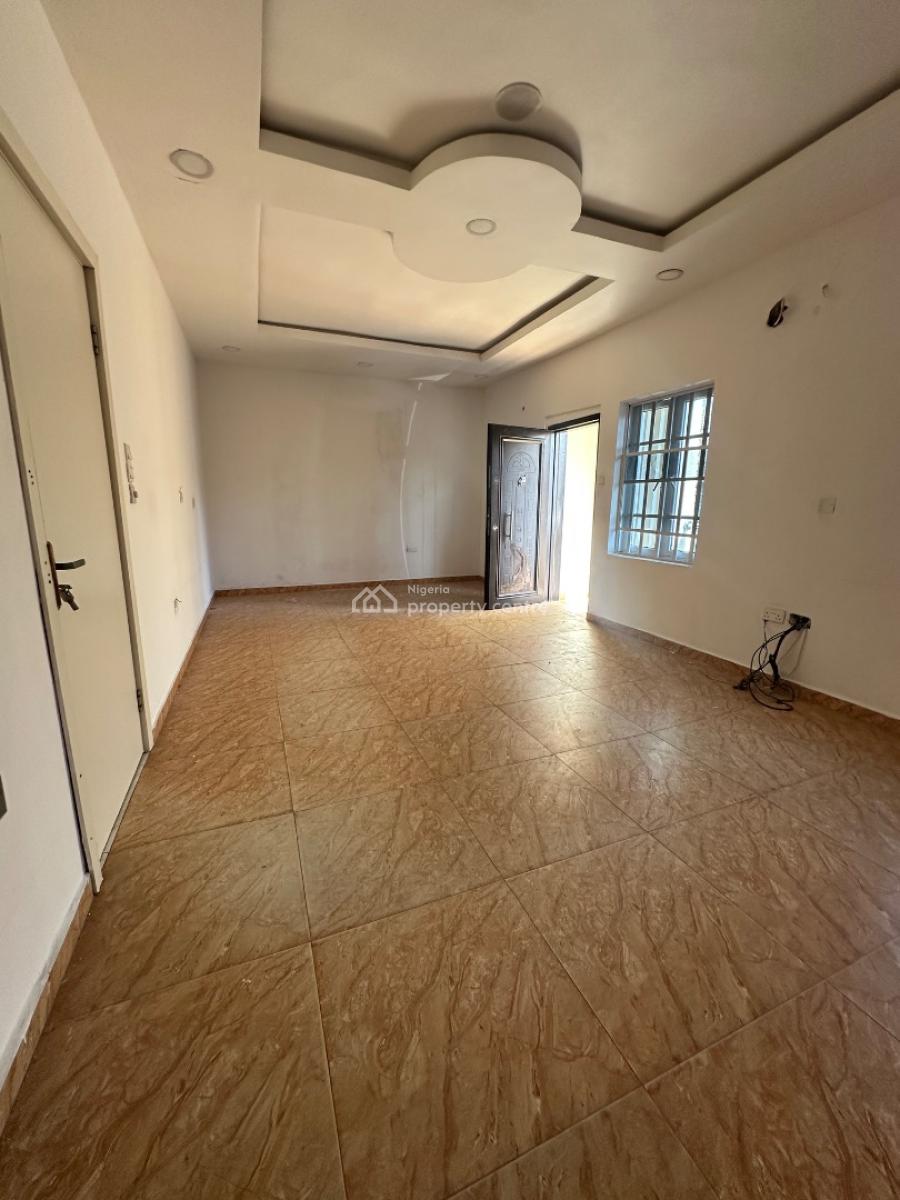 Specious 4bedroom Terrace Duplex with Private Compound, Osapa, Lekki, Lagos, Terraced Duplex for Rent