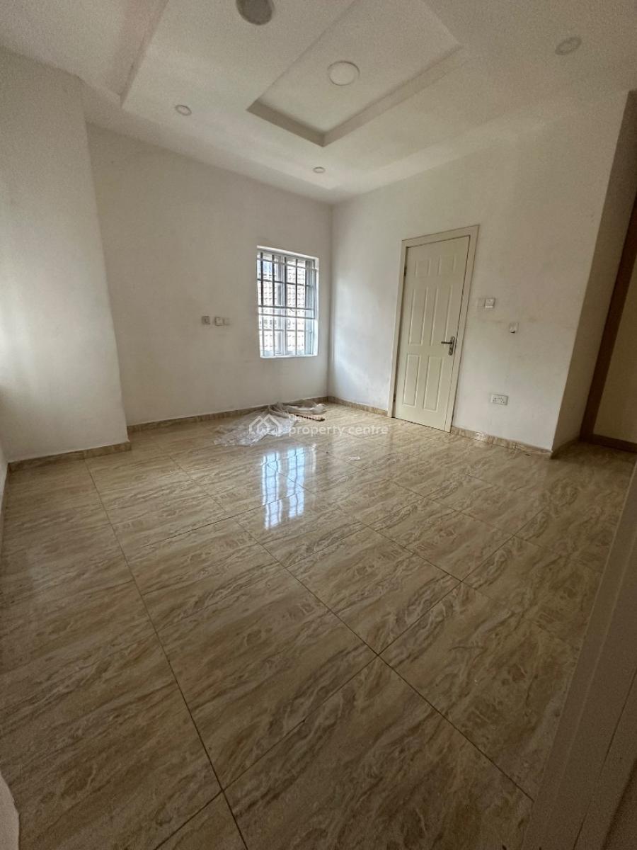 Specious 4bedroom Terrace Duplex with Private Compound, Osapa, Lekki, Lagos, Terraced Duplex for Rent