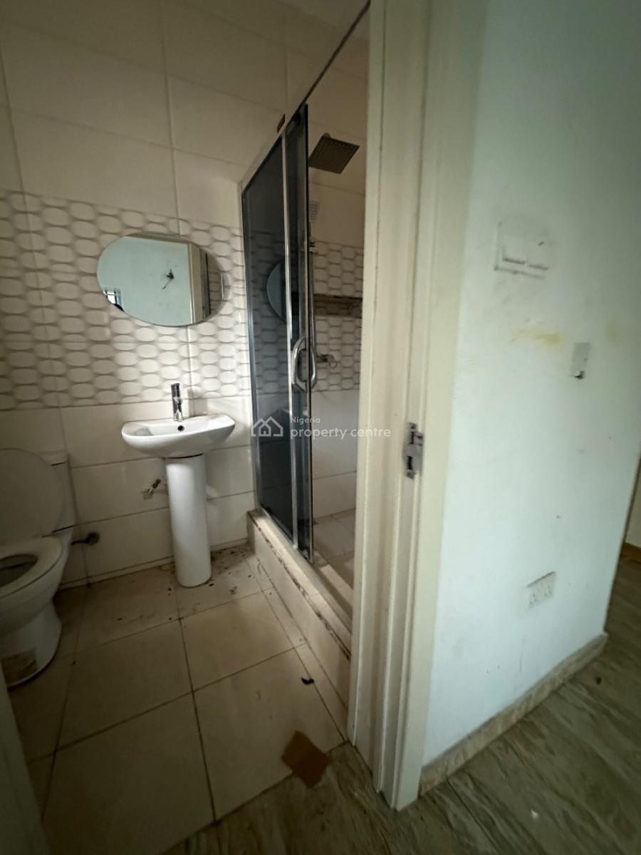 Specious 4bedroom Terrace Duplex with Private Compound, Osapa, Lekki, Lagos, Terraced Duplex for Rent