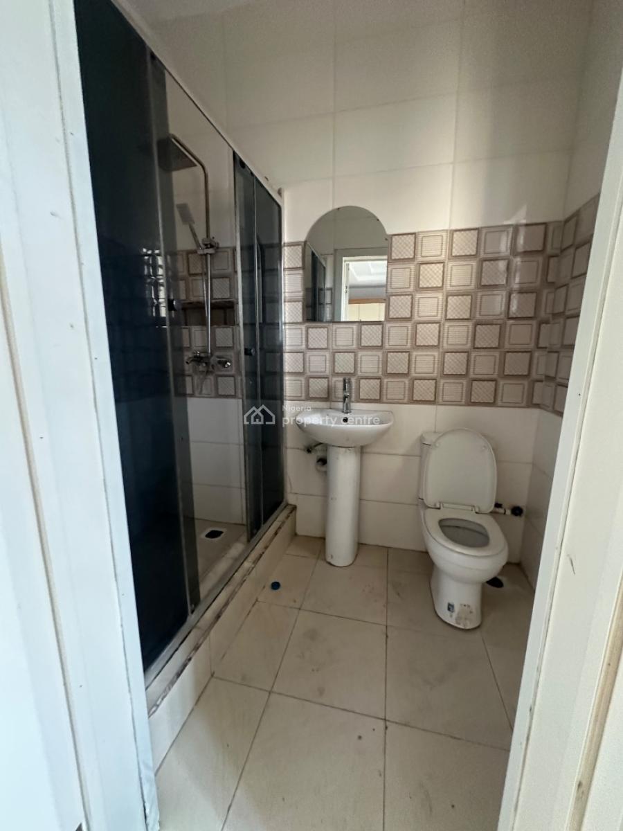 Specious 4bedroom Terrace Duplex with Private Compound, Osapa, Lekki, Lagos, Terraced Duplex for Rent