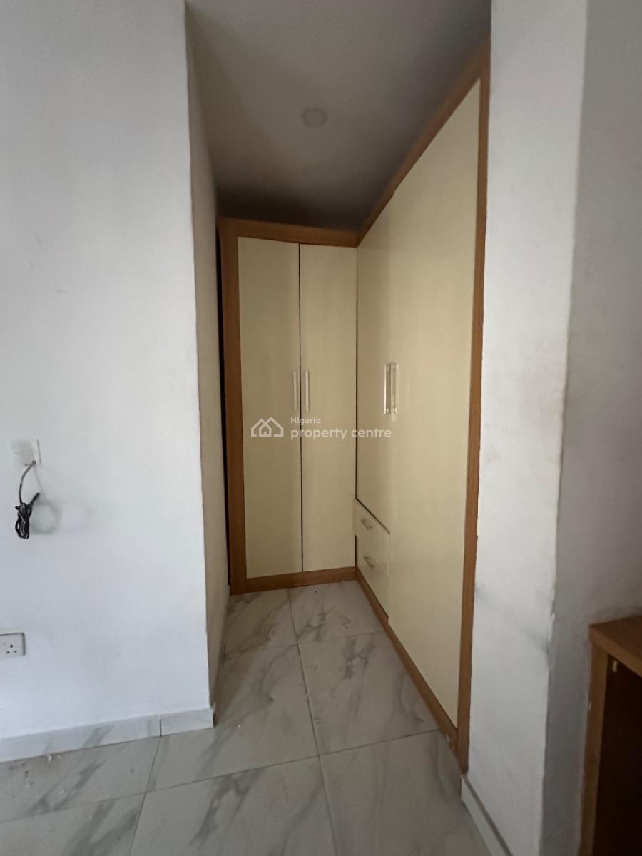 Specious 4bedroom Terrace Duplex with Private Compound, Osapa, Lekki, Lagos, Terraced Duplex for Rent