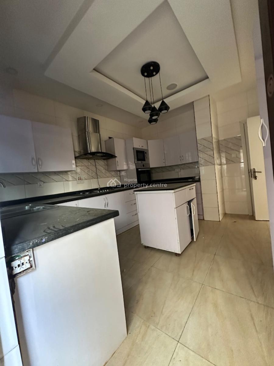 Specious 4bedroom Terrace Duplex with Private Compound, Osapa, Lekki, Lagos, Terraced Duplex for Rent