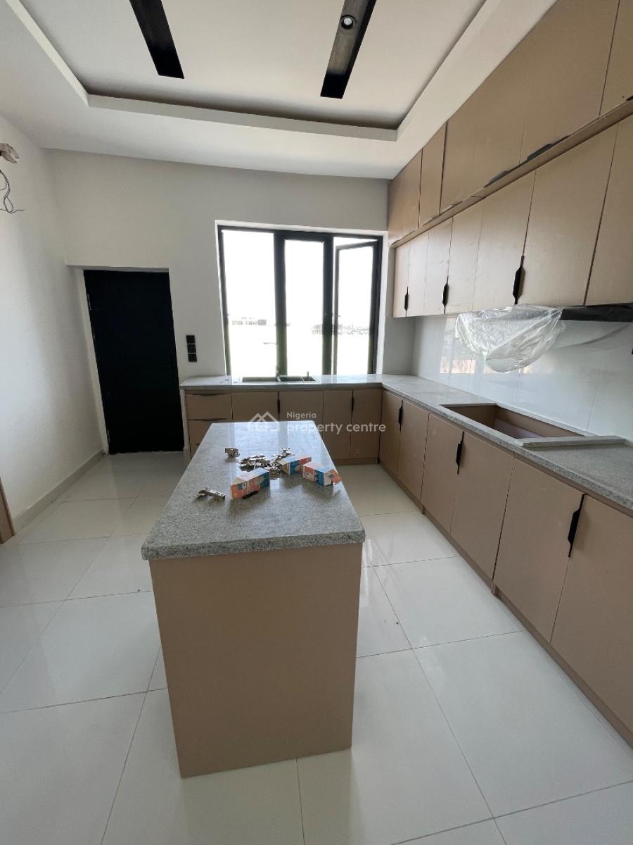 Luxury 3bedroom Penthouse with Bq and a Private Lounge, Freedom Way, Lekki Phase 1, Lekki, Lagos, Flat / Apartment for Sale