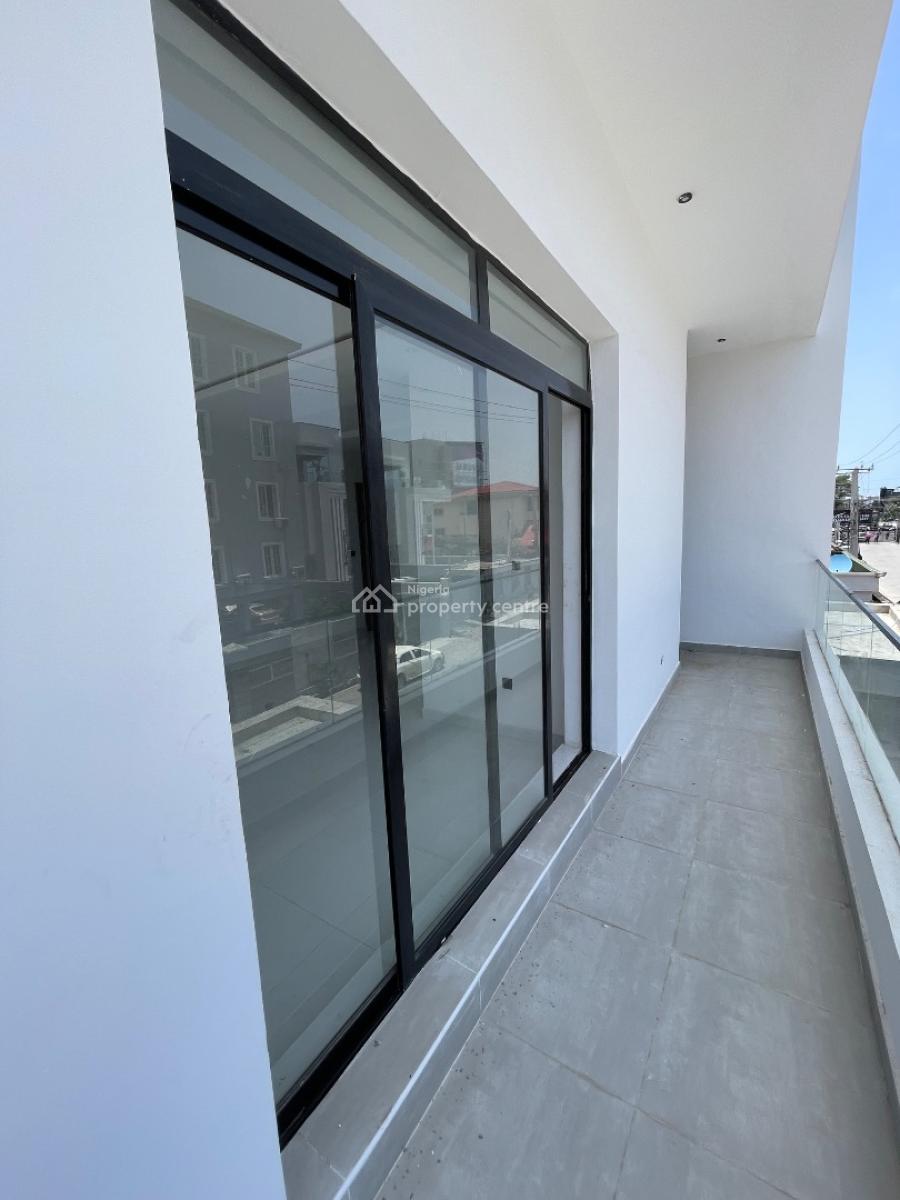 Luxury 3bedroom Penthouse with Bq and a Private Lounge, Freedom Way, Lekki Phase 1, Lekki, Lagos, Flat / Apartment for Sale