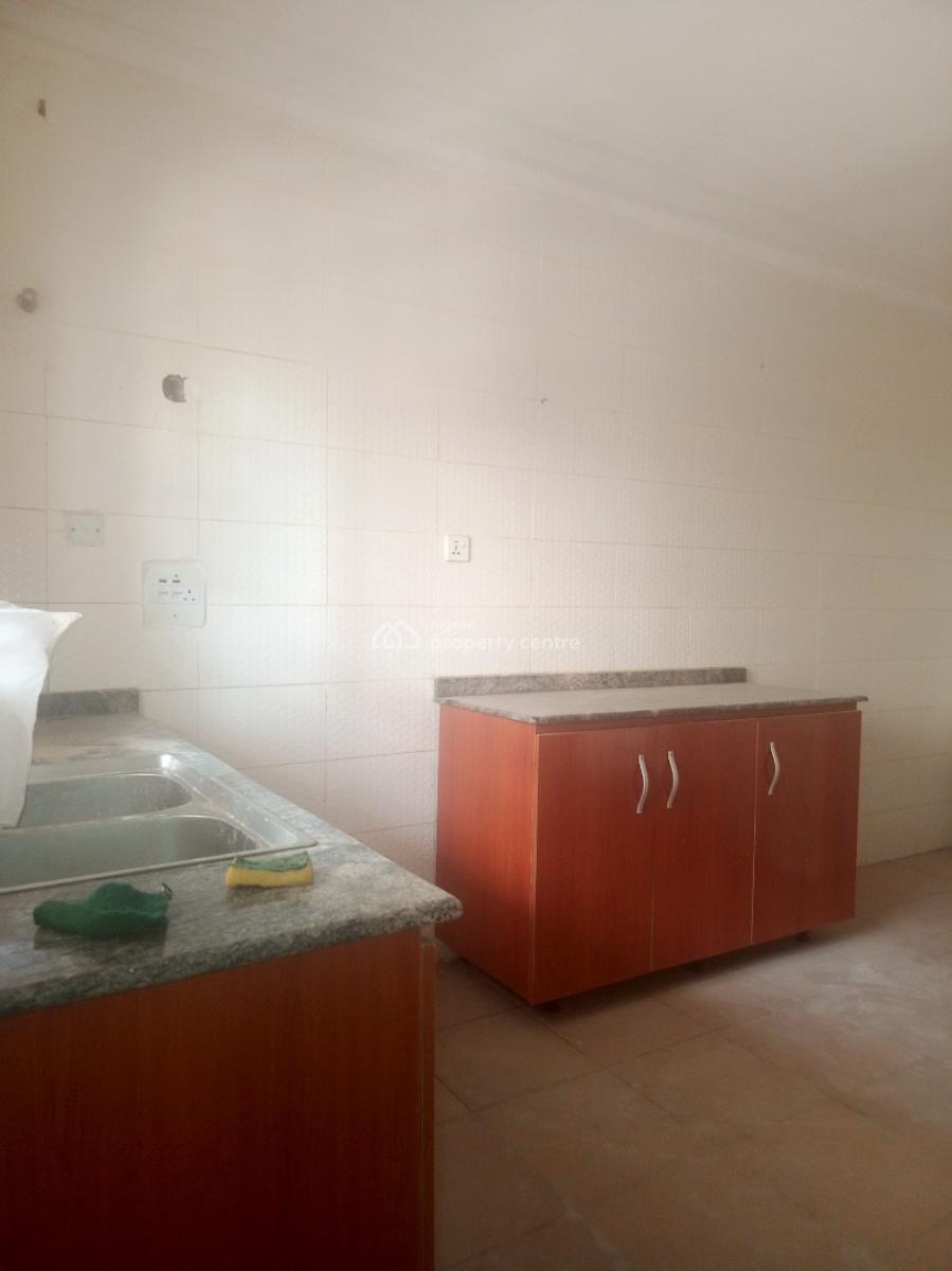 Newly Renovated, Massive 3 Bedroom Block of Flats, Navy Quarters, Jahi, Abuja, Flat / Apartment for Rent