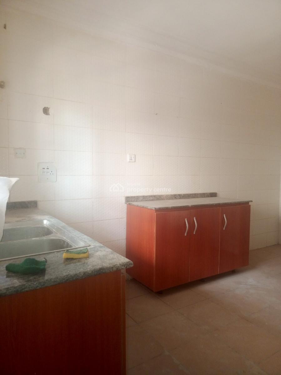 Newly Renovated, Massive 3 Bedroom Block of Flats, Navy Quarters, Jahi, Abuja, Flat / Apartment for Rent