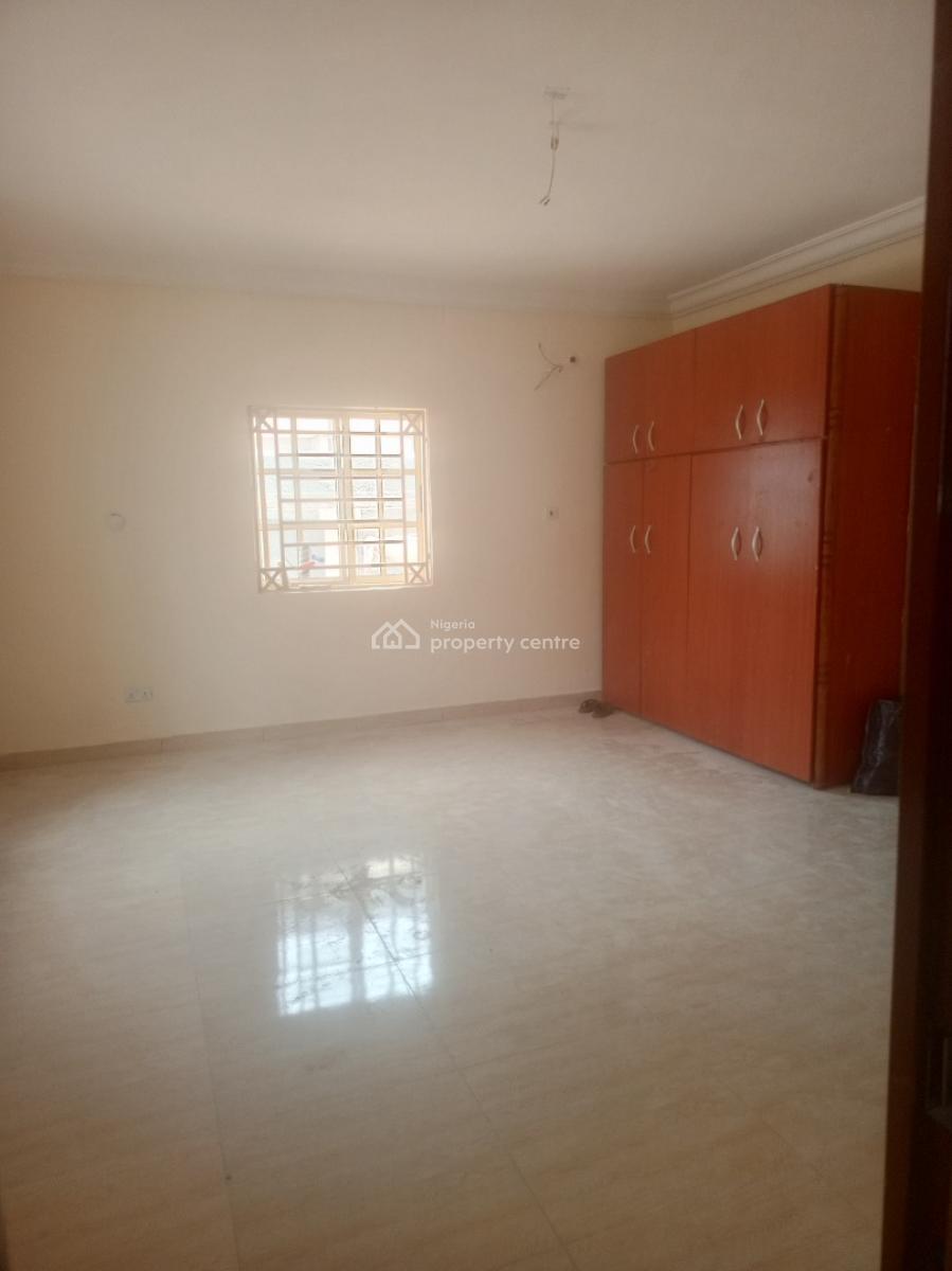 Newly Renovated, Massive 3 Bedroom Block of Flats, Navy Quarters, Jahi, Abuja, Flat / Apartment for Rent