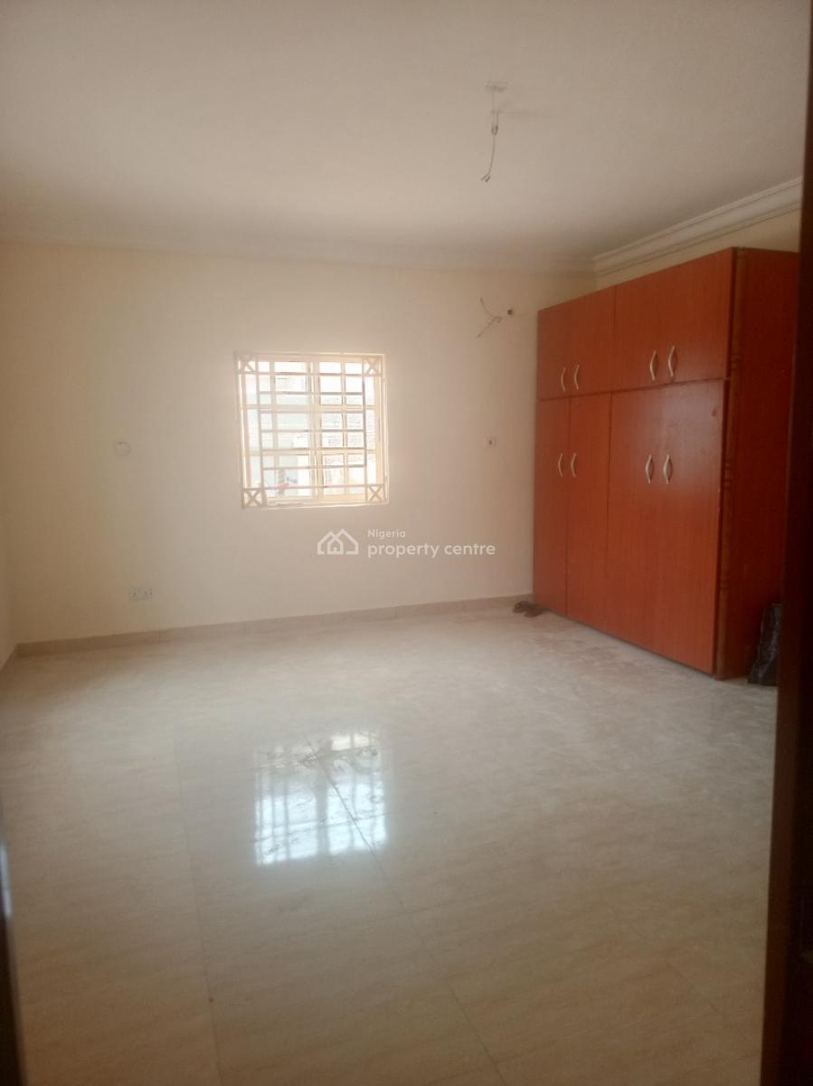 Newly Renovated, Massive 3 Bedroom Block of Flats, Navy Quarters, Jahi, Abuja, Flat / Apartment for Rent