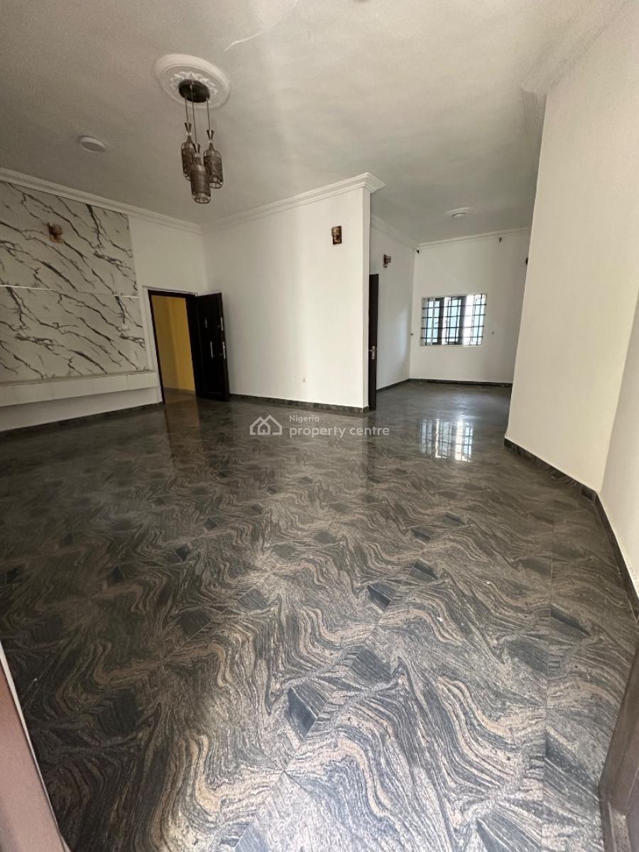 Specious Self Services 3bedroom Flat, Osapa, Lekki, Lagos, Flat / Apartment for Rent