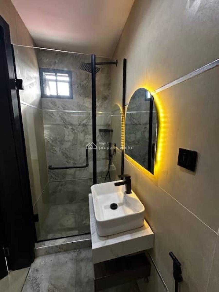 Beautiful 2 Bedrooms Apartment with Swimming in a Secure Environment, Oluwakayode Jacobs Crescent, Freedom Way, Lekki Phase 1, Lekki, Lagos, Flat / Apartment Short Let