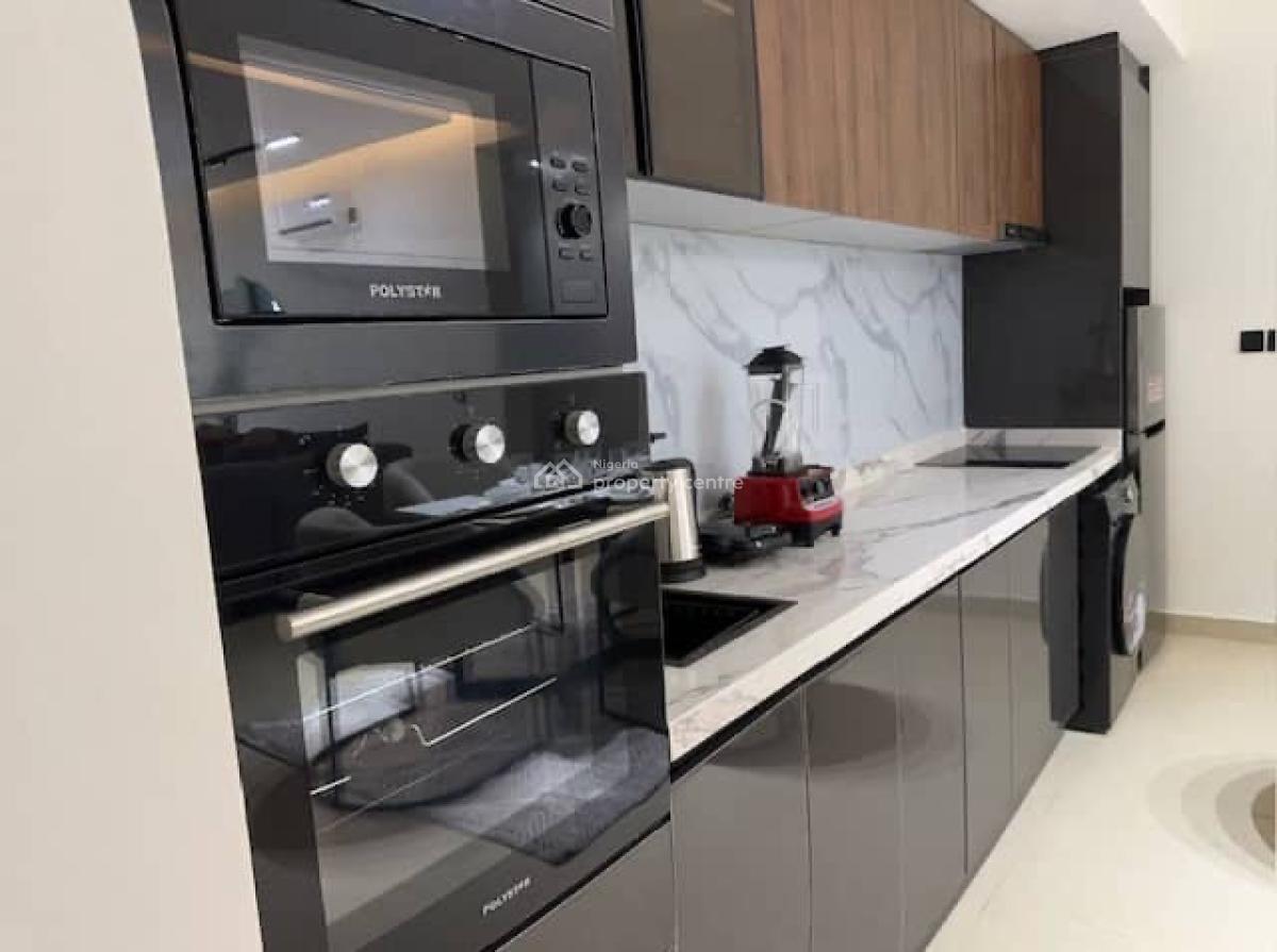 Beautiful 2 Bedrooms Apartment with Swimming in a Secure Environment, Oluwakayode Jacobs Crescent, Freedom Way, Lekki Phase 1, Lekki, Lagos, Flat / Apartment Short Let