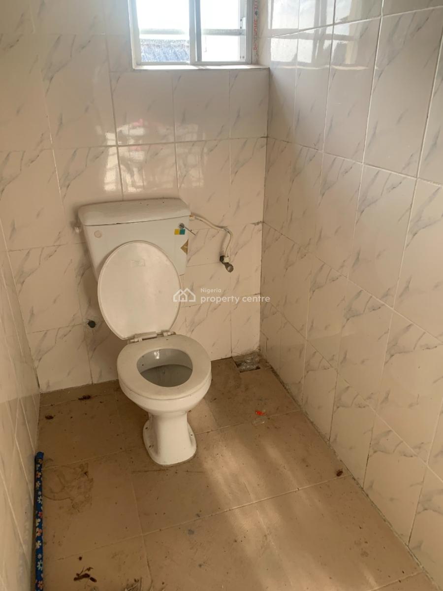 Spacious 2 Bedroom Upstairs, Abijo, Ajah, Lagos, Flat / Apartment for Rent