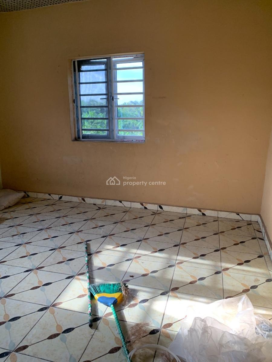 Spacious 2 Bedroom Upstairs, Abijo, Ajah, Lagos, Flat / Apartment for Rent