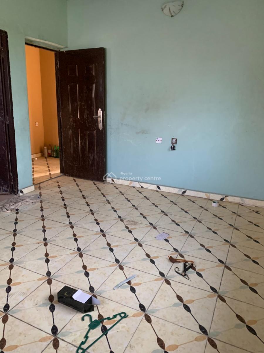 Spacious 2 Bedroom Upstairs, Abijo, Ajah, Lagos, Flat / Apartment for Rent