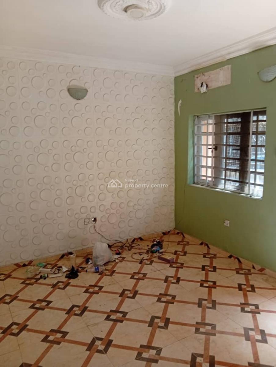 Decent 2 Bedroom Flat with 3 Toilets, Water Heater, Wardrobe, Kitchen, Sabo Ojodu, Ojodu, Lagos, Flat / Apartment for Rent
