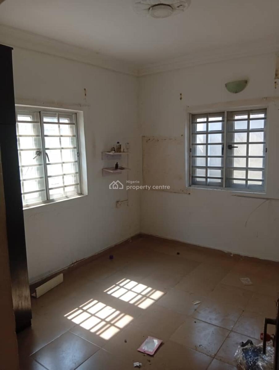 Decent 2 Bedroom Flat with 3 Toilets, Water Heater, Wardrobe, Kitchen, Sabo Ojodu, Ojodu, Lagos, Flat / Apartment for Rent