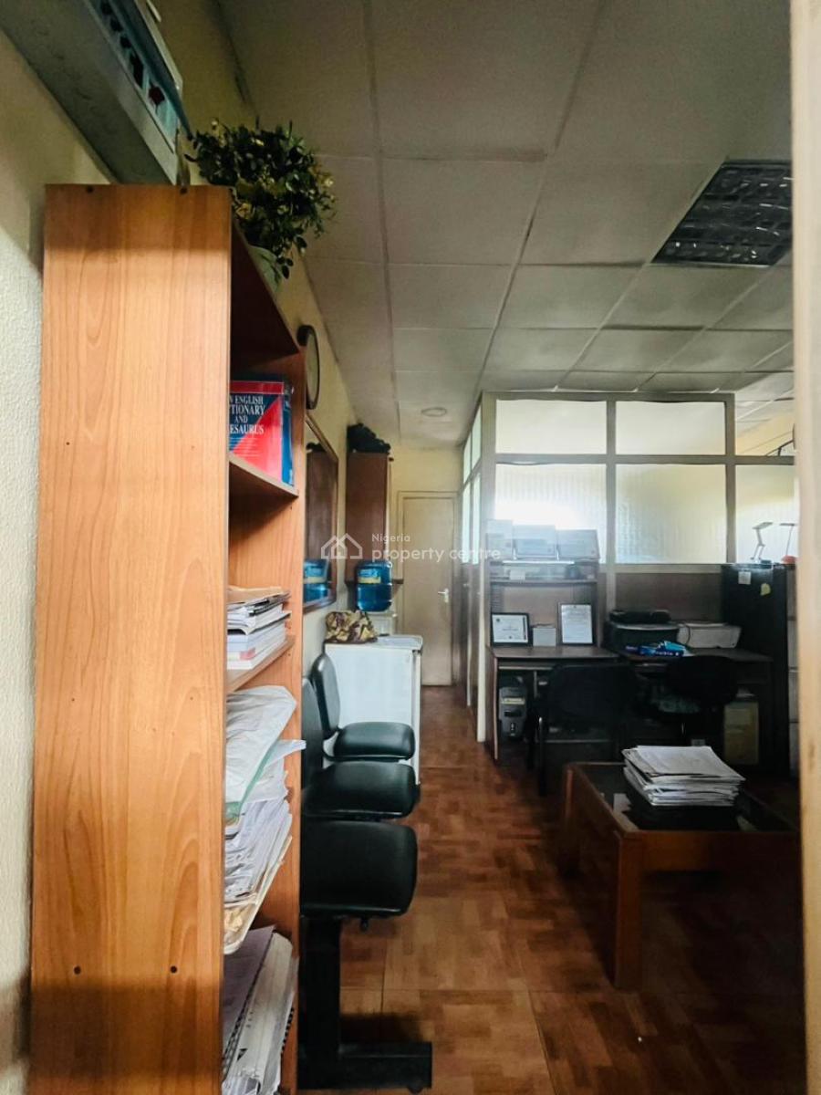 30 Sqm Open Space with Good Access, Dolphin Estate, Ikoyi, Lagos, Office Space for Rent