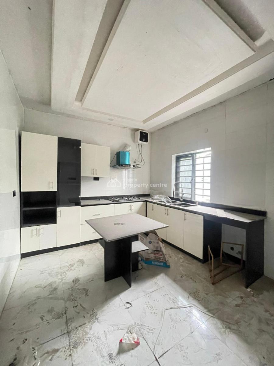 Elegant 3 Bedroom Terrace Duplex Plus Garage with a Room Bq, Yaba, Lagos, Terraced Duplex for Sale