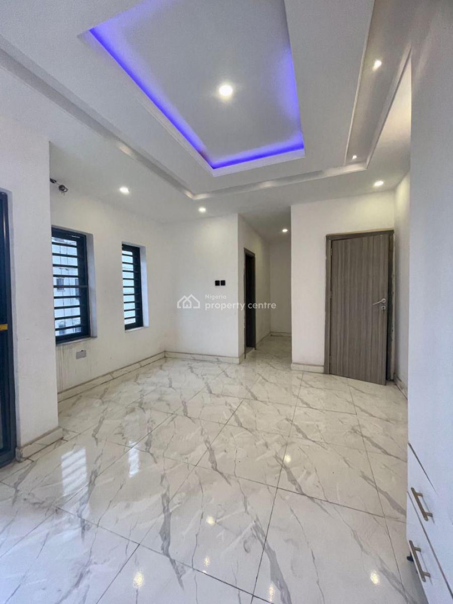 Elegant 3 Bedroom Terrace Duplex Plus Garage with a Room Bq, Yaba, Lagos, Terraced Duplex for Sale