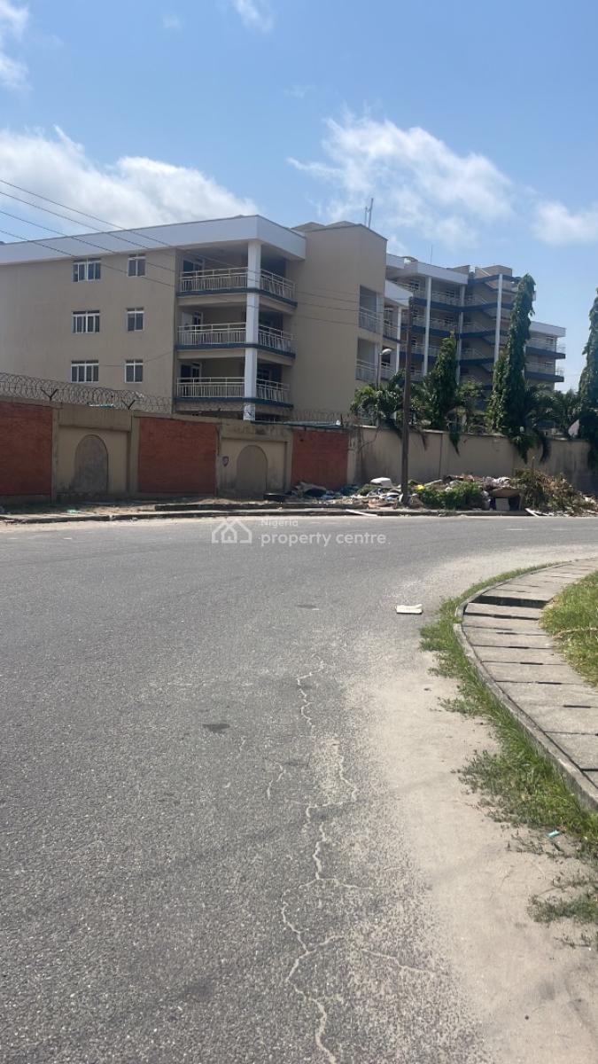 Fully Furnished Luxury 3bedroom Waterfront Apartment, Admiralty, Lekki Phase 1, Lekki, Lagos, Flat / Apartment for Rent