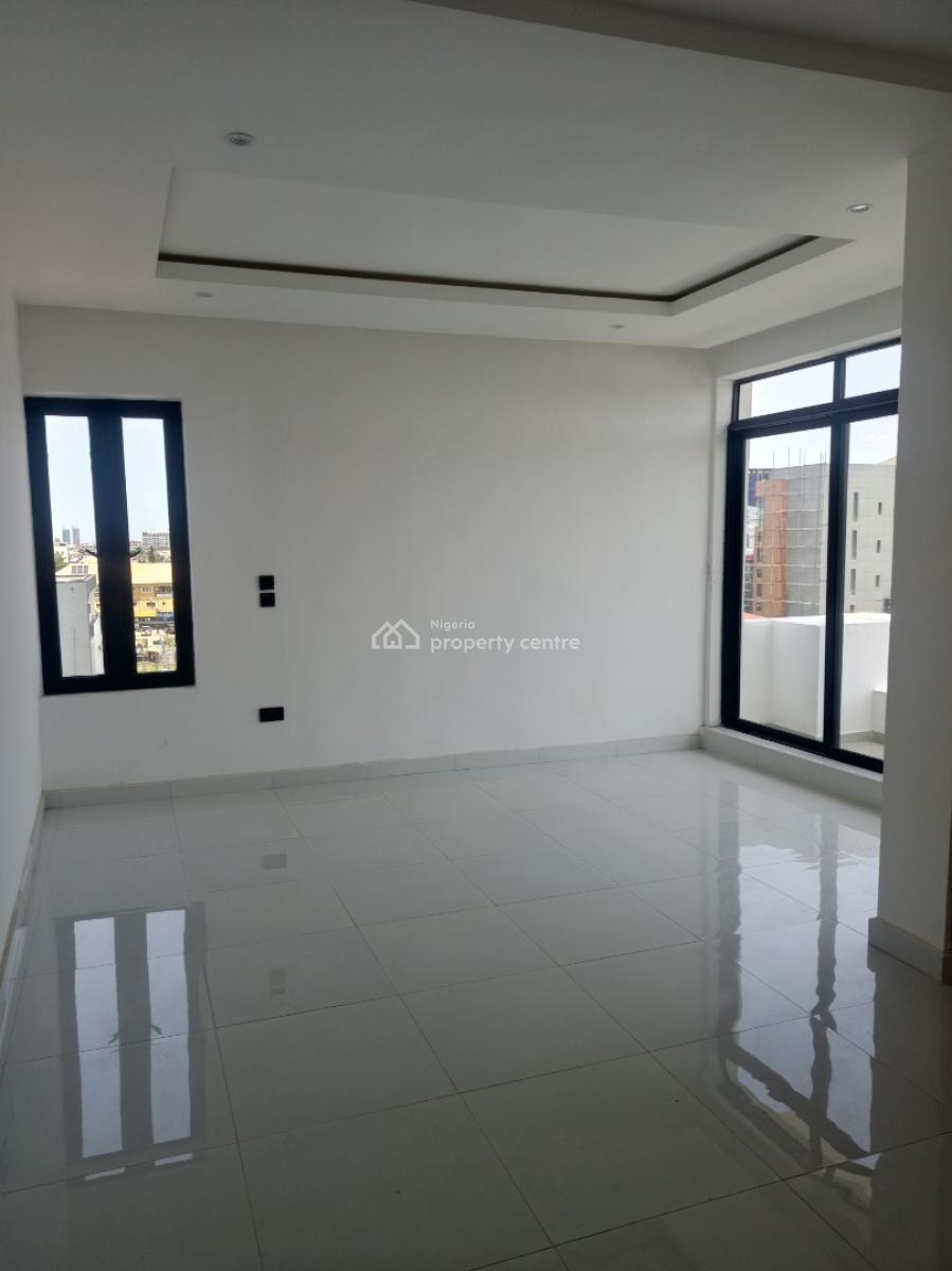 Newly Built and Beautifully Finished 3bedroom Penthouse Apartment +bq, Itedo Estate Freedom Way Lekki, Lekki Phase 1, Lekki, Lagos, Flat / Apartment for Sale