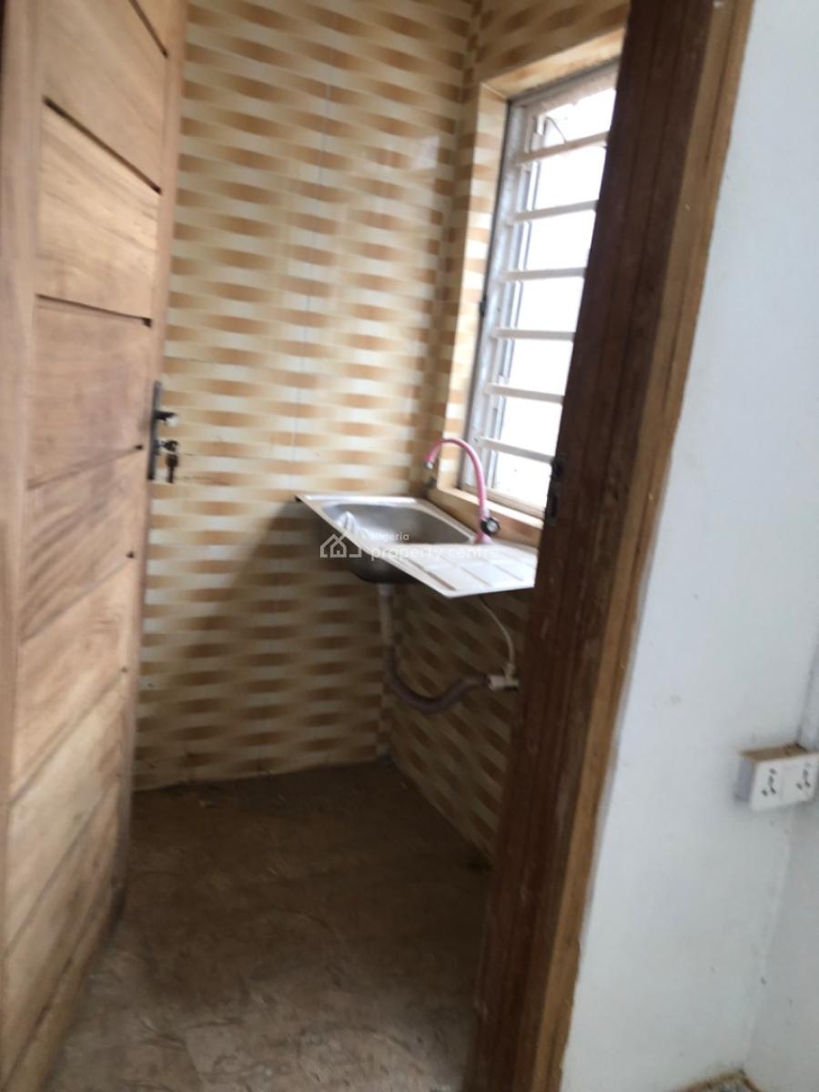 Mini Flat at Makogi, Magboro, Ogun, Mini Flat (room and Parlour) for Rent