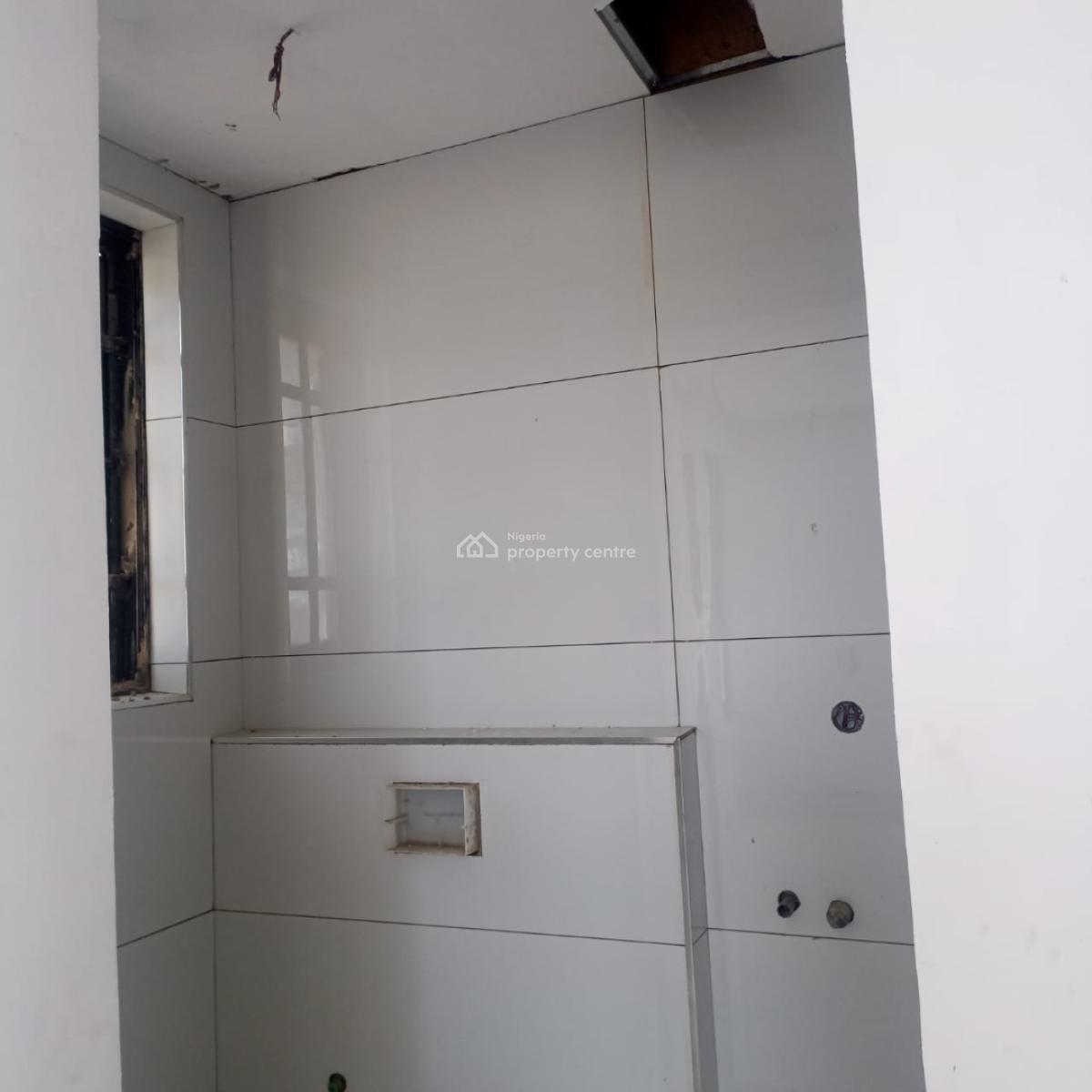 Spacious Balcony with Waterview 2 Bedroom Terrace Bq 24:7 Power & Secu, Lekki Phase 1, Lekki, Lagos, Flat / Apartment for Sale