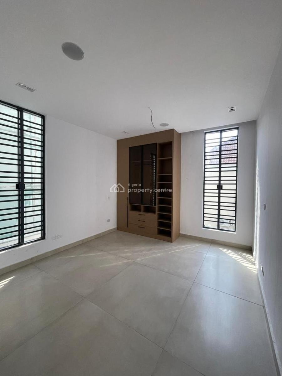 5 Bedroom Fully Detached with Bq, Pool, & Gym, Lekki Phase 1,, Lekki, Lagos, House for Sale