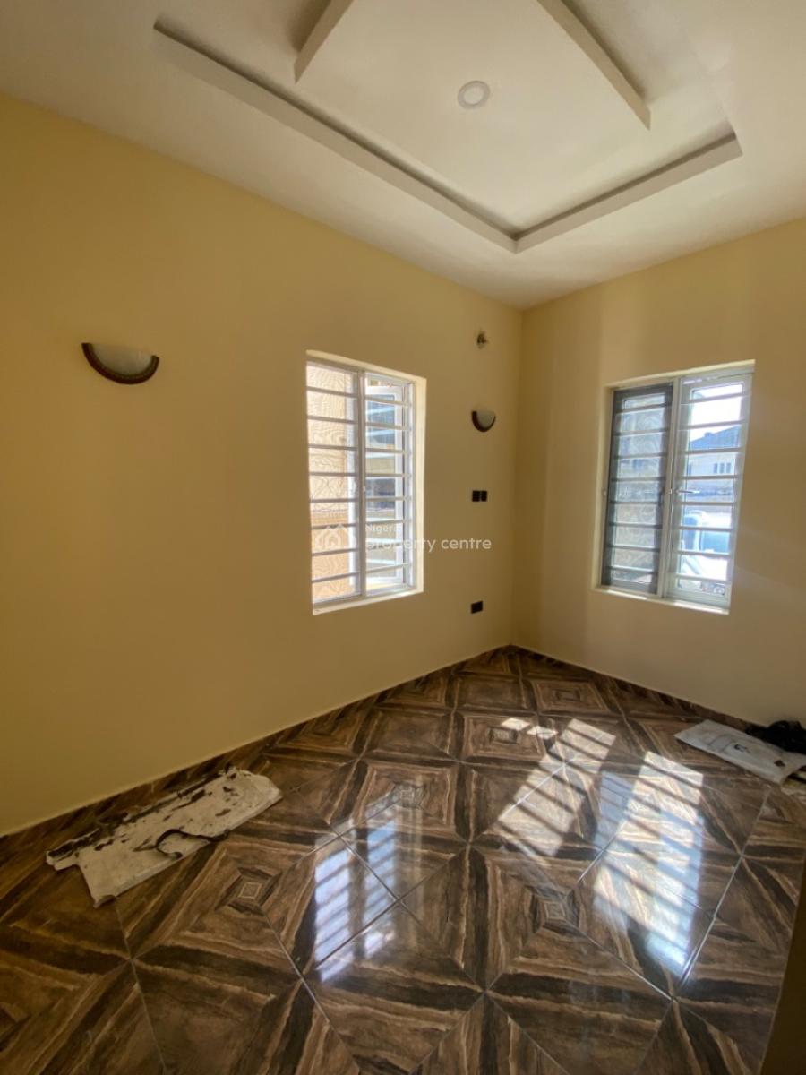 a Self Serviced Spacious 2 Bedrooms Flat, Downstairs, Osapa Estate, Osapa, Lekki, Lagos, Flat / Apartment for Rent