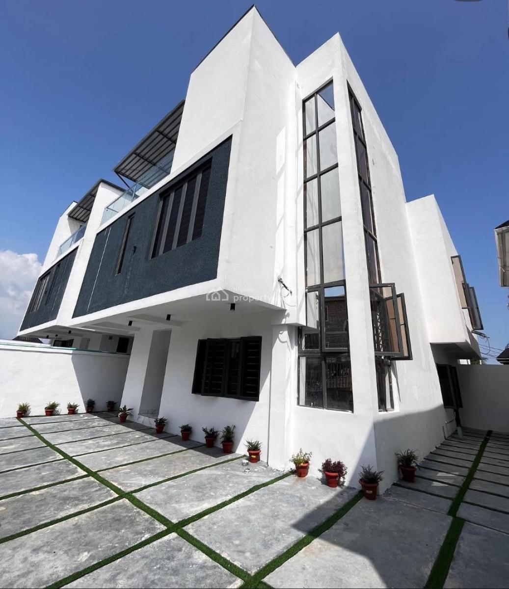 4 Bedroom Semi-detached with Bq, Ologolo, Lekki, Lagos, Semi-detached Duplex for Sale