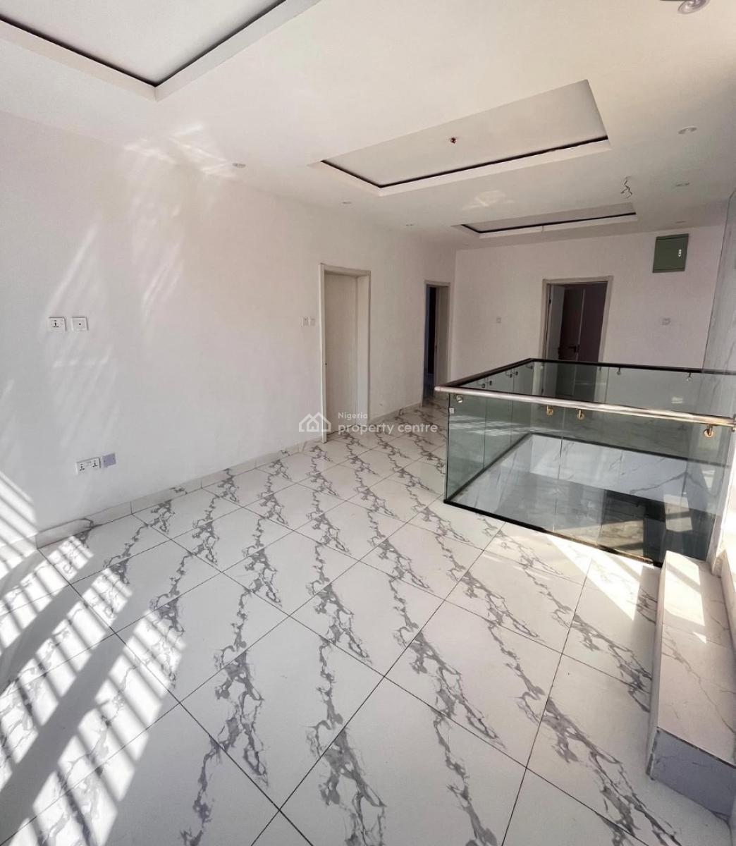 4 Bedroom Semi-detached with Bq, Ologolo, Lekki, Lagos, Semi-detached Duplex for Sale